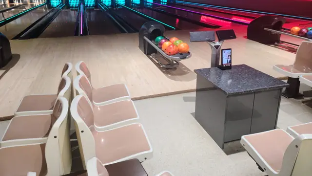 Roll a Few Frames at Scottsdale Lanes