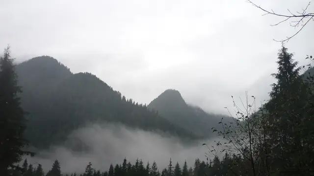 Chase Norvan Falls at Lynn Headwaters