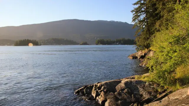 Stroll to Admiralty Point in Belcarra