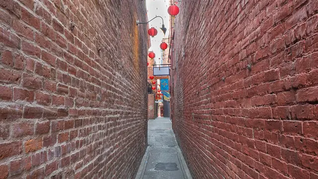Squeeze Through Fan Tan Alley