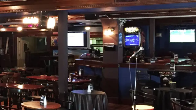 Laugh It Out at Hecklers