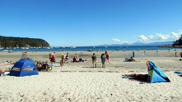 Hornby Island: Tribune Bay, the 'Little Hawaii' of BC
