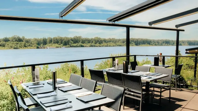 Fraser River Tables at Kingfishers