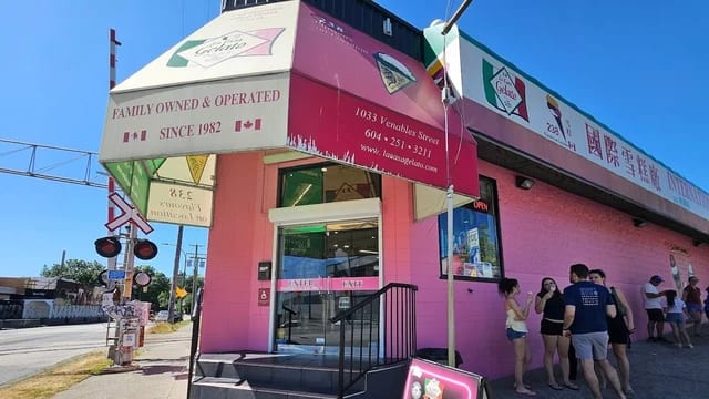 238 Flavours at La Casa Gelato