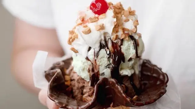 Scoops at Rocky Point Ice Cream
