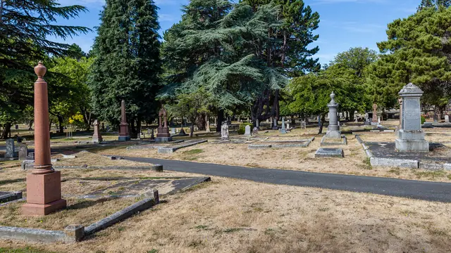 Seaside History Walk at Ross Bay Cemetery