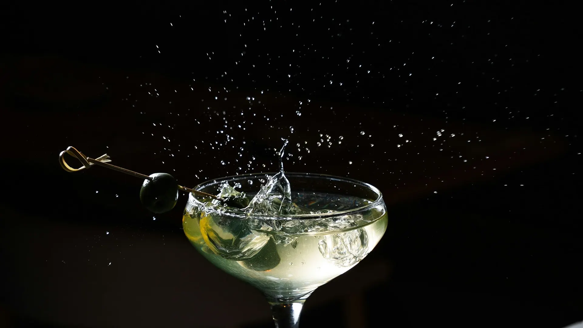 Martinis and Live Music at Vault Restaurant, 176 Street, Cloverdale, Vancouver BC
