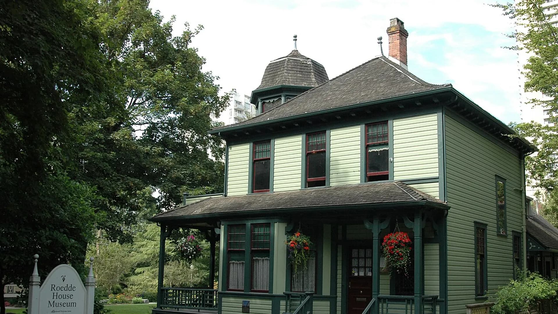 Step into the 1890s at Roedde House Museum