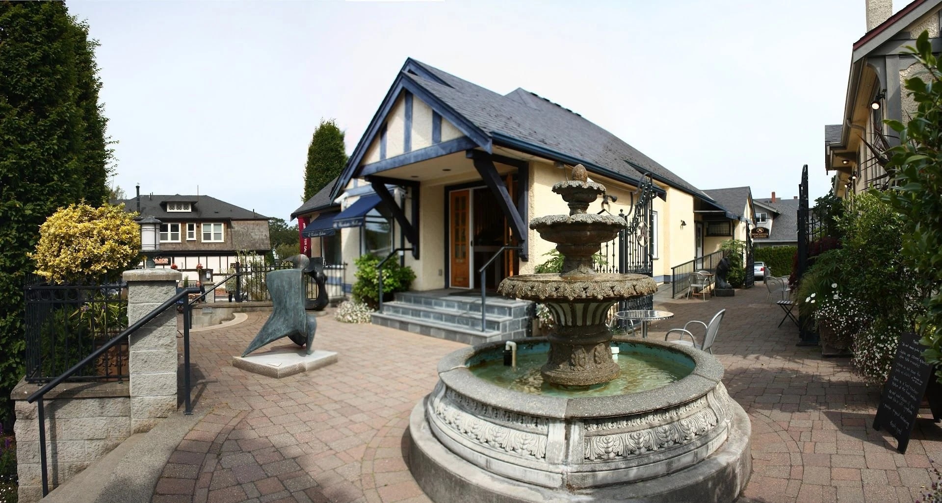 Fine Art Stroll at Winchester Galleries, Oak Bay Village, Victoria BC