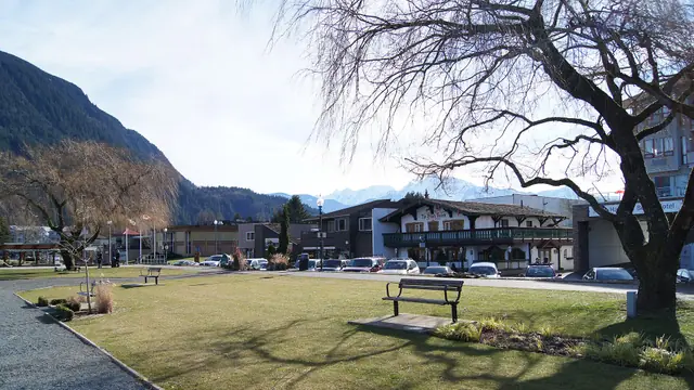 Harrison Hot Springs: A Lakeside Soak Getaway
