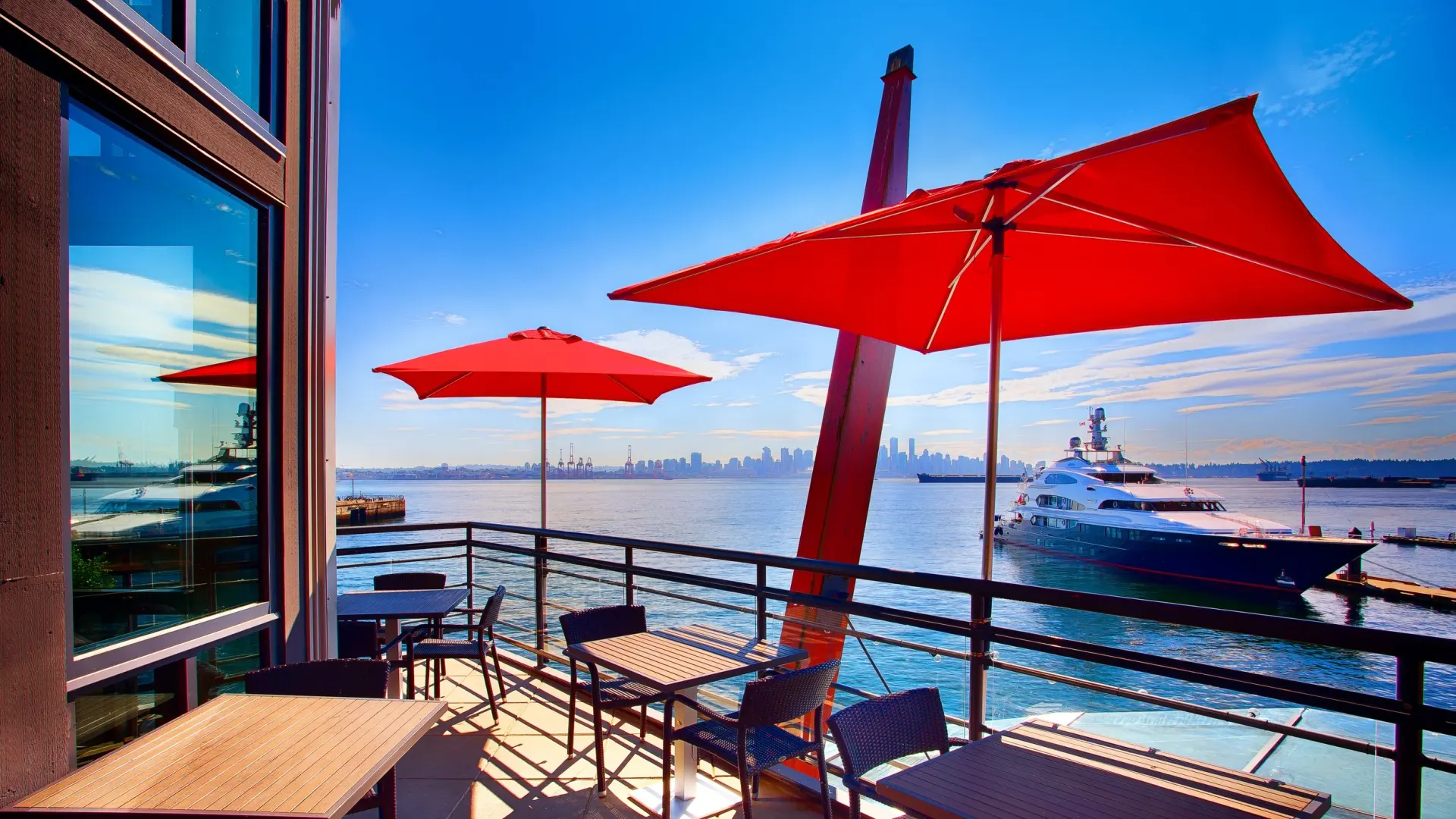 Skyline Views and Seafood at Pier 7, Wallace Mews, The Shipyards, Vancouver BC