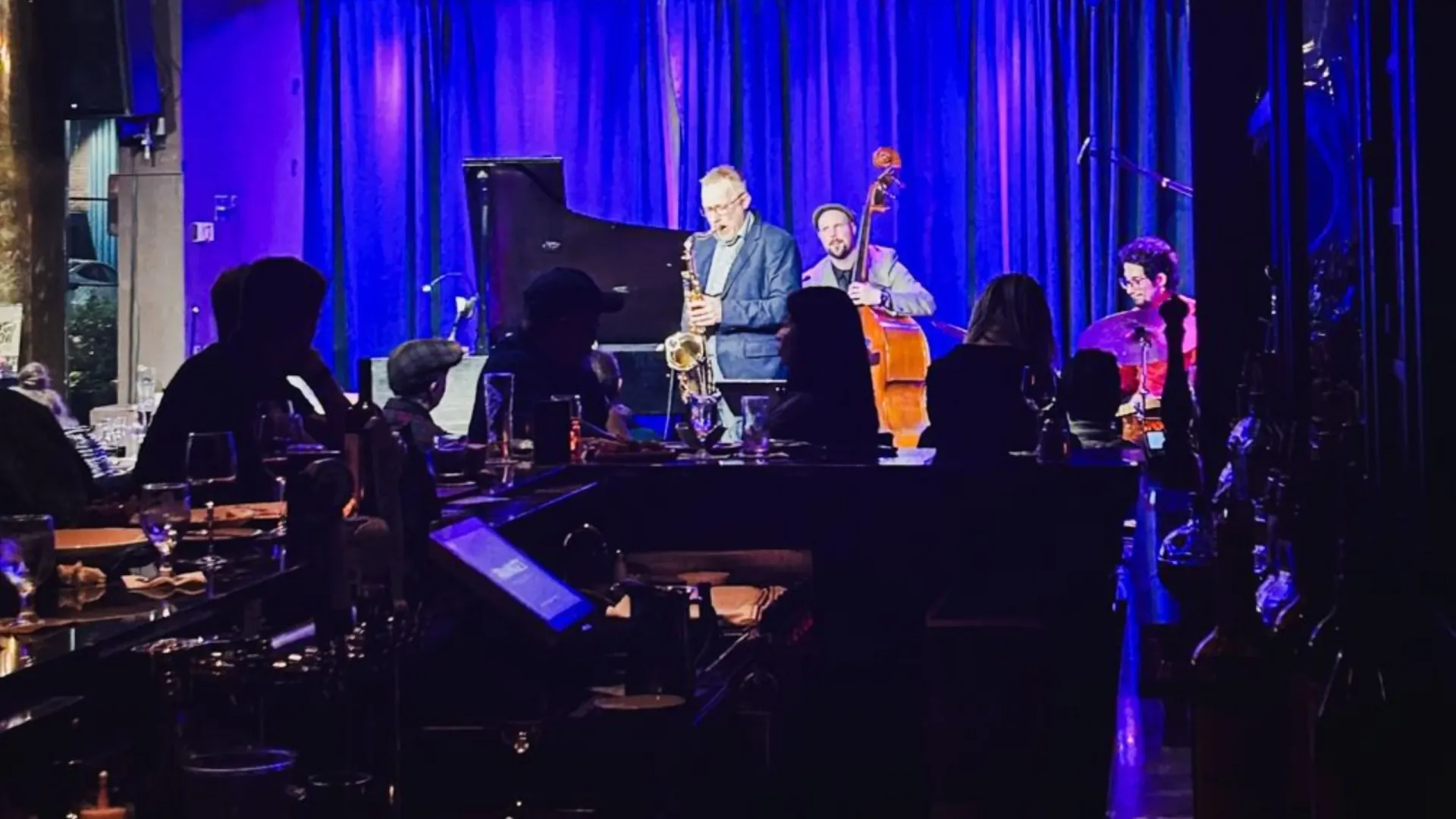 Late Jazz Sets at Frankie's, Beatty St at Robson, entertainment district, Vancouver BC
