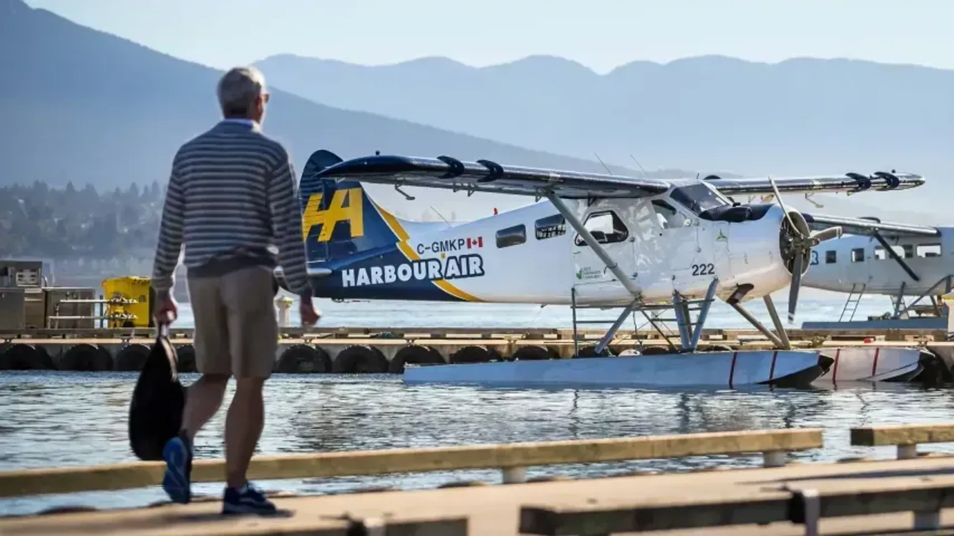 Lift Off Coal Harbour in a Seaplane, Coal Harbour, Downtown Waterfront, Vancouver BC