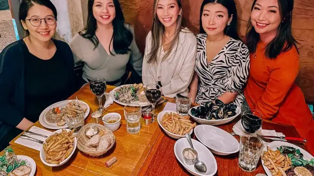 French Bistro at Les Faux Bourgeois